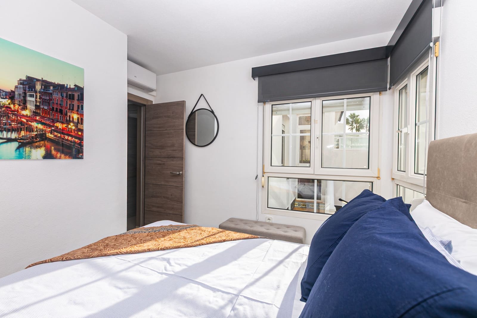 4 quarto Moradia para venda em Villamartin com piscina garagem - 579 000 € (Ref: 10182027)
