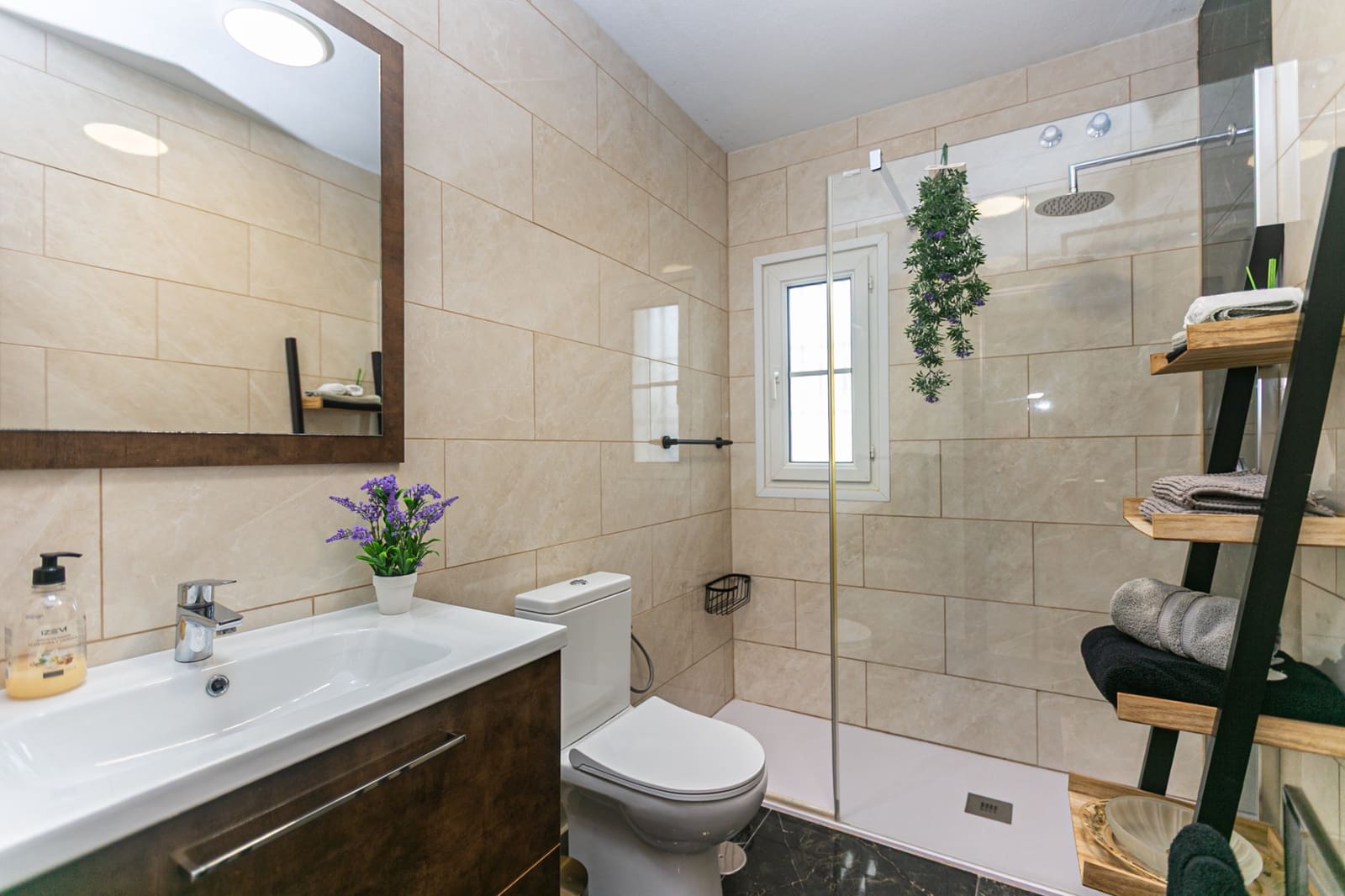 4 quarto Moradia para venda em Villamartin com piscina garagem - 579 000 € (Ref: 10182027)