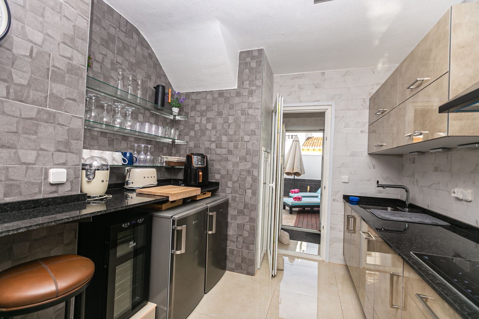 4 quarto Moradia para venda em Villamartin com piscina garagem - 579 000 € (Ref: 10182027)