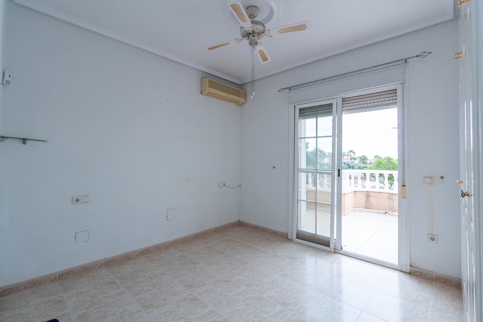Casa de 2 habitaciones en Doña Pepa en venta con piscina - 149.000 € (Ref: 10182140)