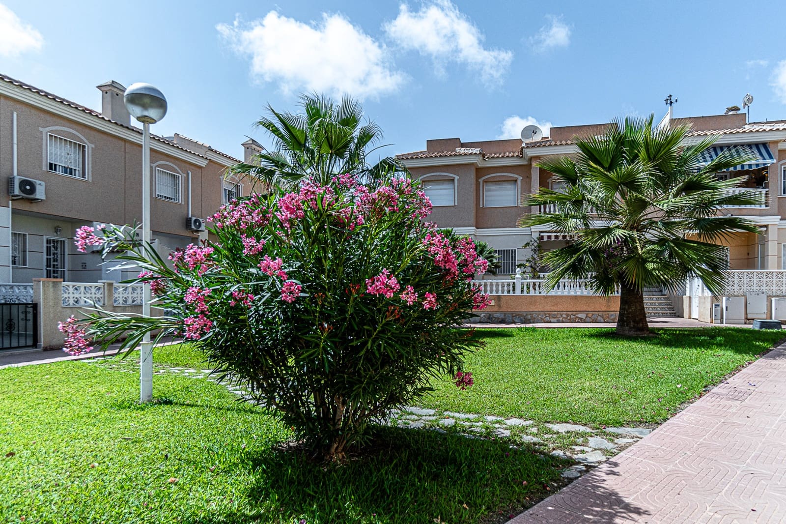 Casa de 2 habitaciones en Doña Pepa en venta con piscina - 149.000 € (Ref: 10182140)