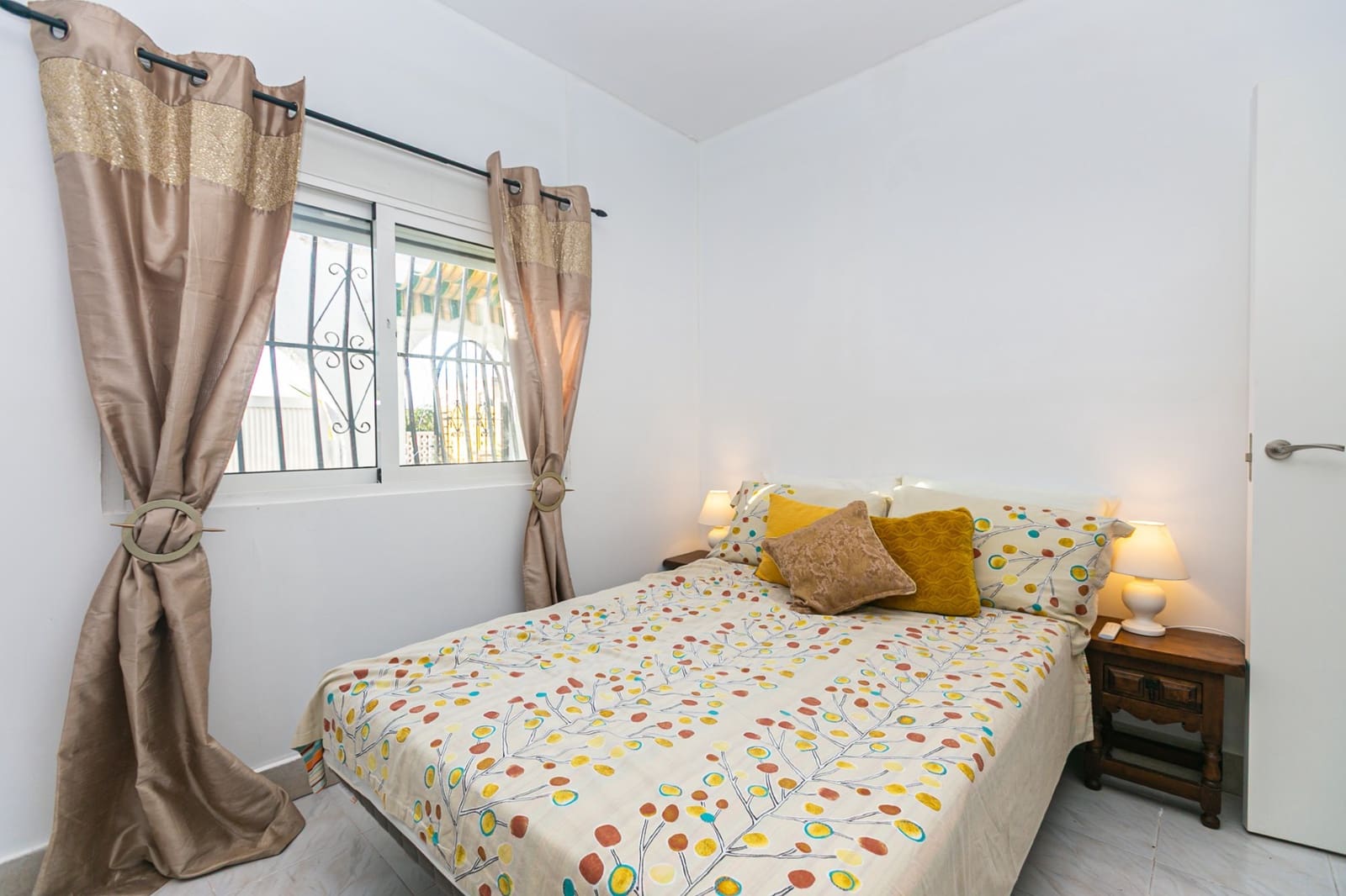 Bungalow de 2 habitaciones en El Chaparral en venta - 138.990 € (Ref: 10183533)