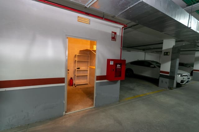 Garagem para arrendar em Playa Flamenca, Orihuela - 181 € (Ref: 10186117)