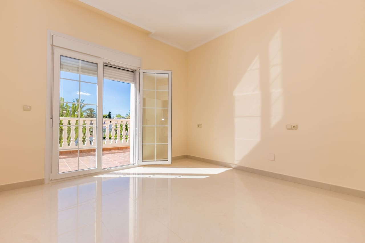 5 chambre Villa/Maison à vendre à Cabo Roig avec piscine - 910 000 € (Ref: 3668186)
