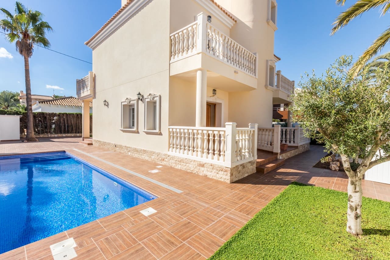5 chambre Villa/Maison à vendre à Cabo Roig avec piscine - 910 000 € (Ref: 3668186)