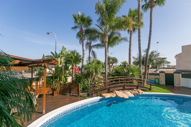 5 Zimmer Villa zu verkaufen in San Pedro del Pinatar ciudad, San Pedro del Pinatar mit Pool Garage - 1.690.000 € (Ref: 4165727)