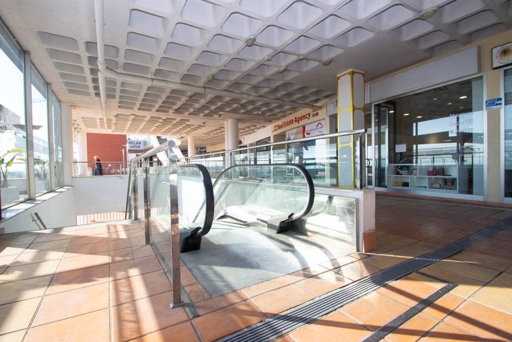 1 chambre Local Commercial à vendre à Playa Flamenca - 230 000 € (Ref: 4392484)