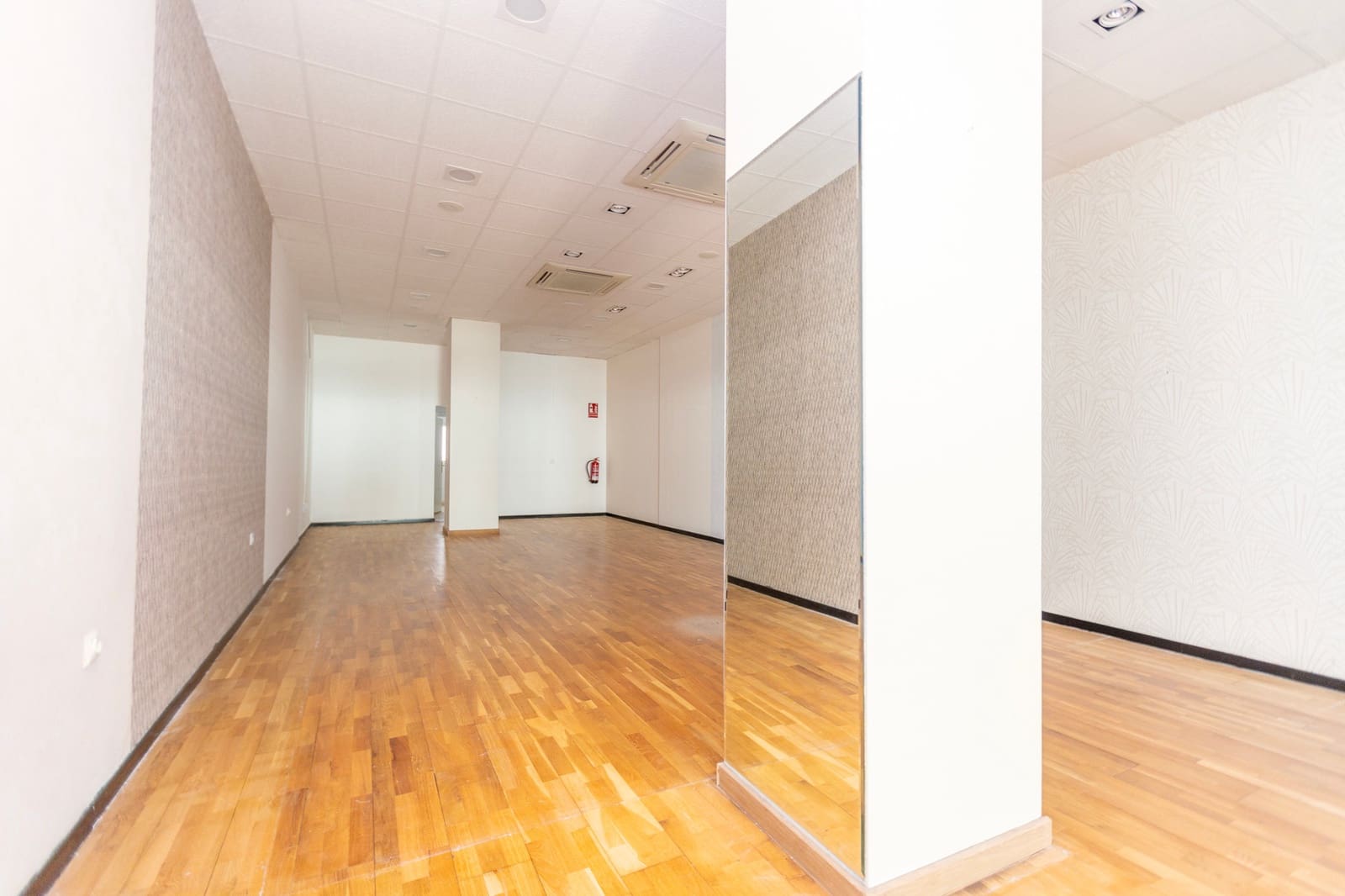 1 chambre Local Commercial à vendre à Playa Flamenca - 230 000 € (Ref: 4392484)