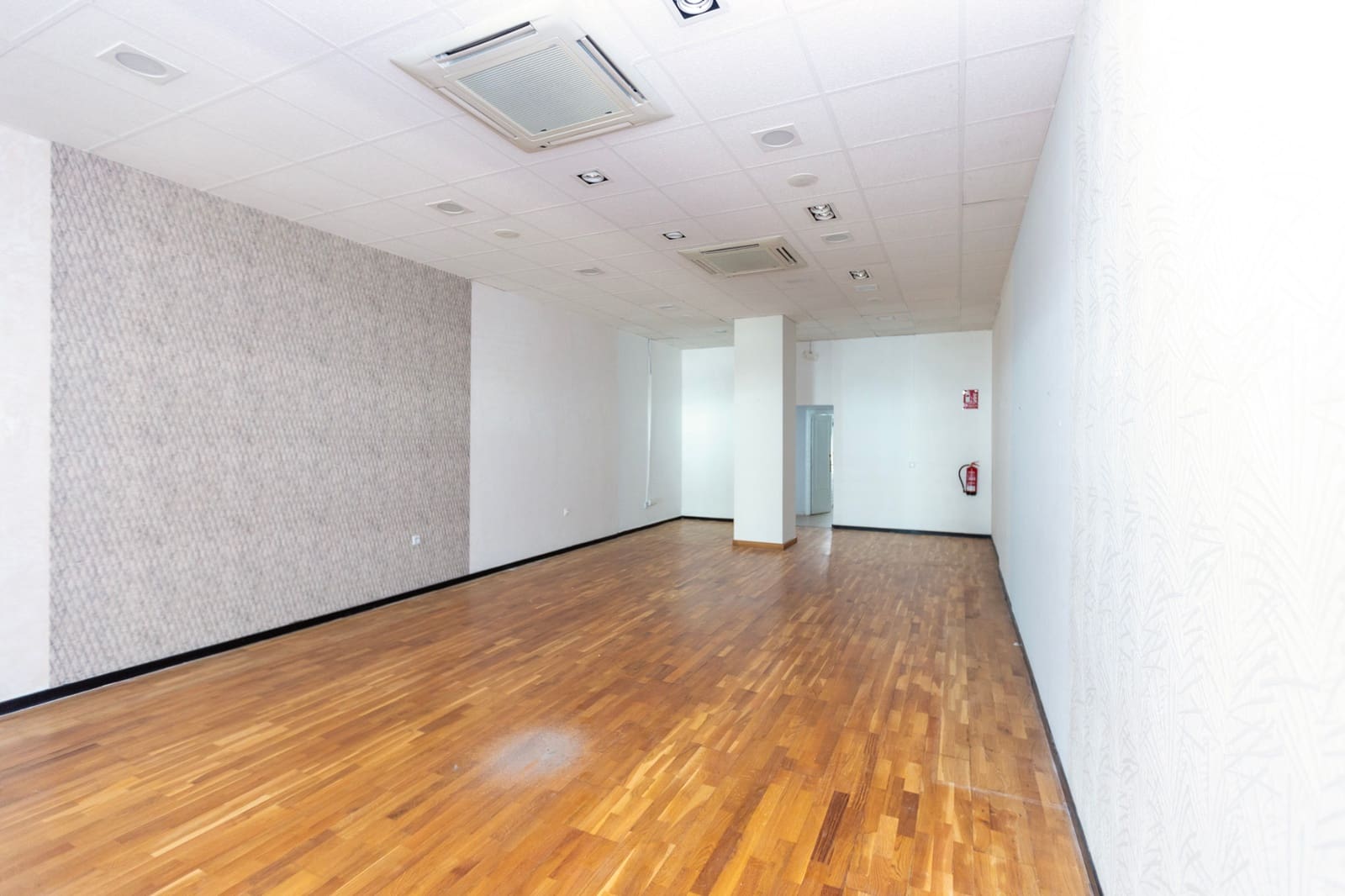 1 chambre Local Commercial à vendre à Playa Flamenca - 230 000 € (Ref: 4392484)