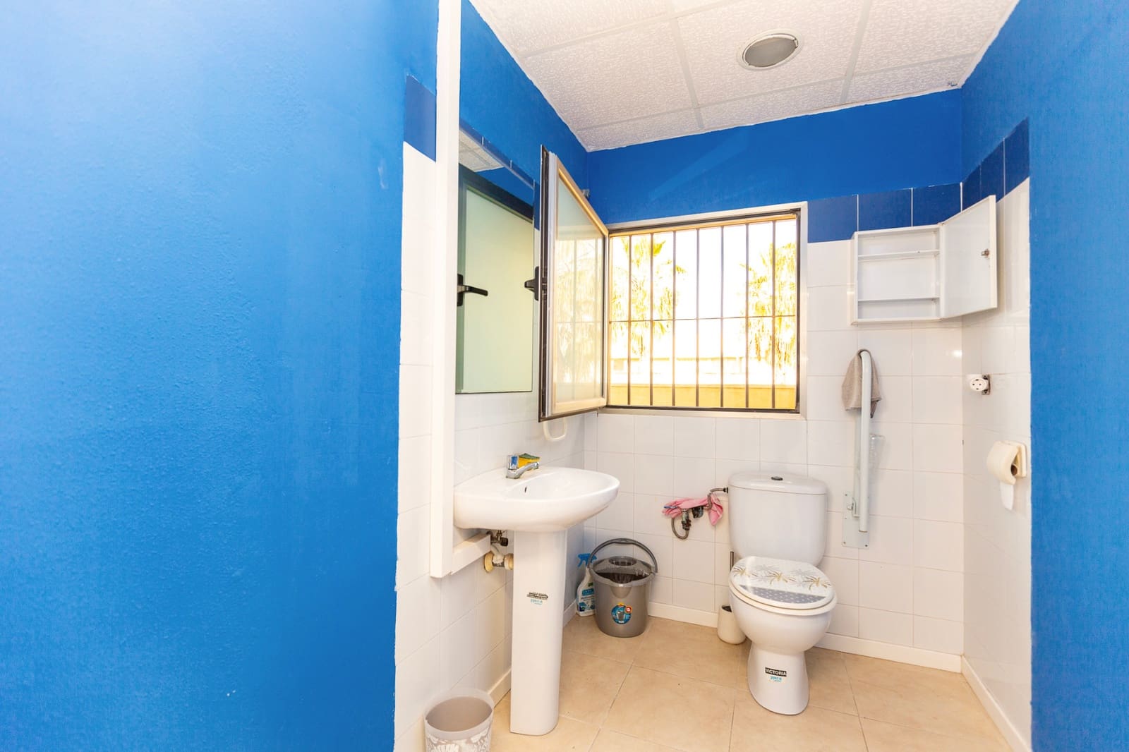 1 chambre Local Commercial à vendre à Playa Flamenca - 230 000 € (Ref: 4392484)