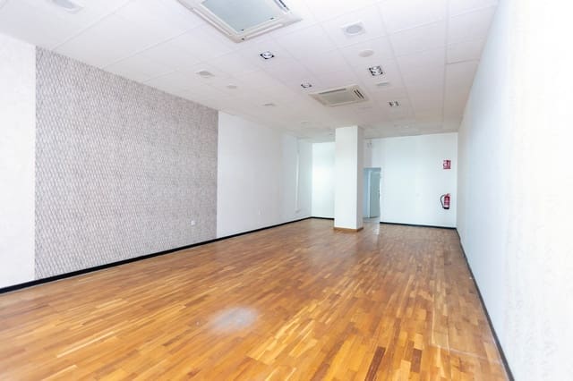 1 bedroom Commercial for sale in Playa Flamenca, Orihuela - € 230,000 (Ref: 4392484)