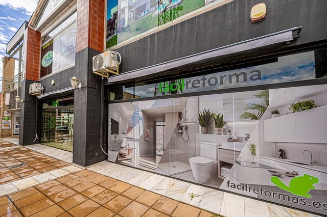 1 makuuhuone Kaupallinen myytävänä paikassa Villamartin, Orihuela - 169 000 € (Ref: 4480628)