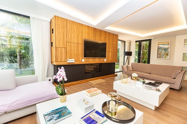 5 sypialnia Willa na sprzedaż w Dehesa de Campoamor, Orihuela z basenem - 1 900 000 € (Ref: 5067954)