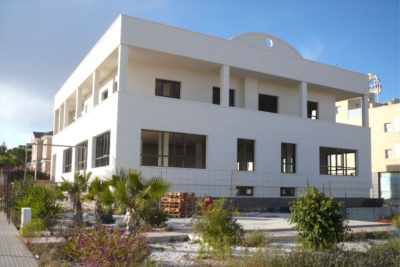 Erhverv til salg i La Zenia - € 1.800.000 (Ref: 5123231)