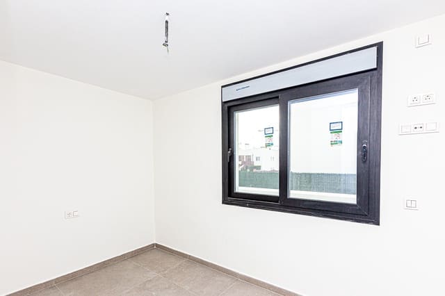 3 bedroom Villa for sale in Punta Prima, Orihuela with pool - € 650,000 (Ref: 6203173)