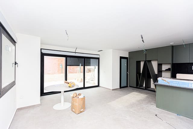 3 bedroom Villa for sale in Punta Prima, Orihuela with pool - € 650,000 (Ref: 6203173)