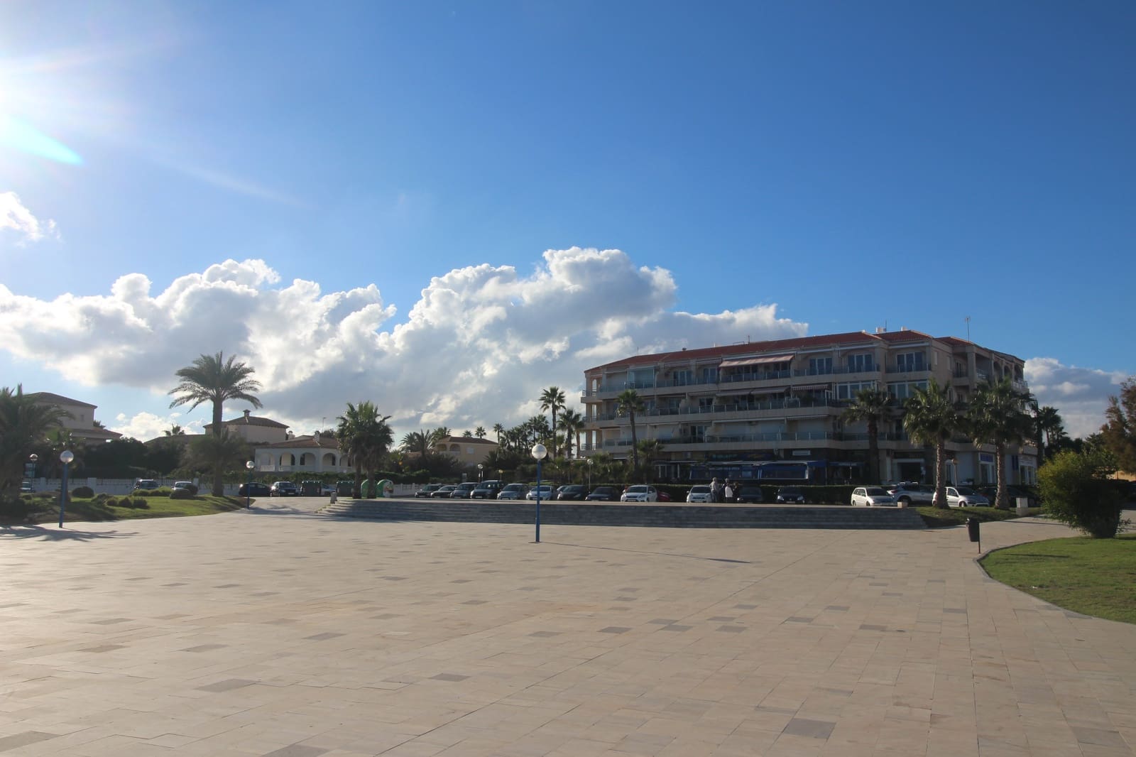 3 chambre Villa/Maison à vendre à Playa Flamenca avec piscine garage - 950 000 € (Ref: 6387211)