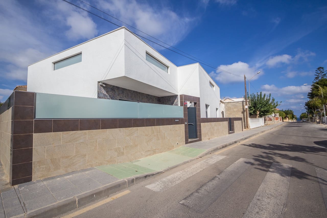 4 soverom Villa til salgs i Torre de la Horadada med svømmebasseng - € 595 000 (Ref: 6979188)