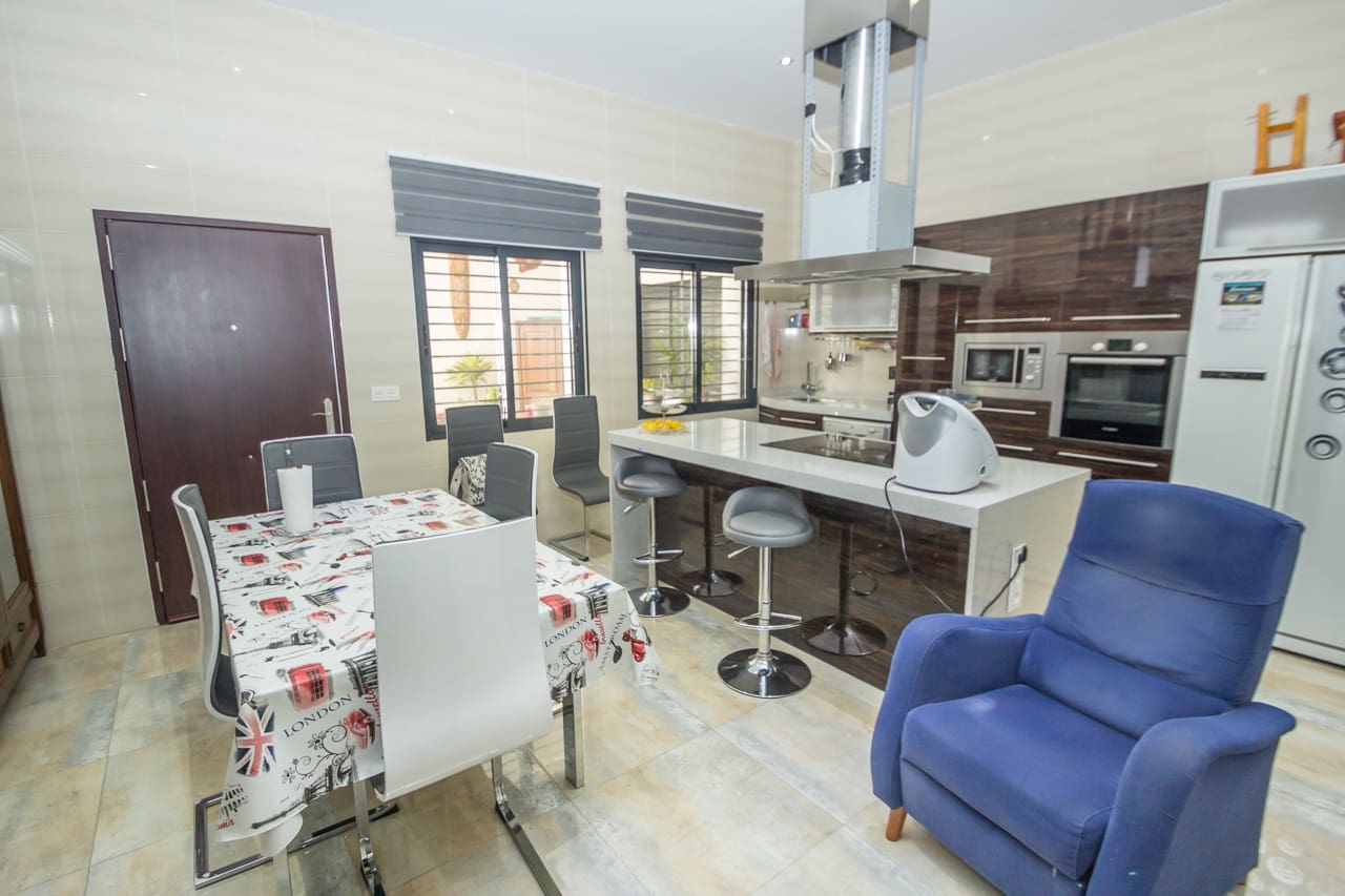 4 soverom Villa til salgs i Torre de la Horadada med svømmebasseng - € 595 000 (Ref: 6979188)