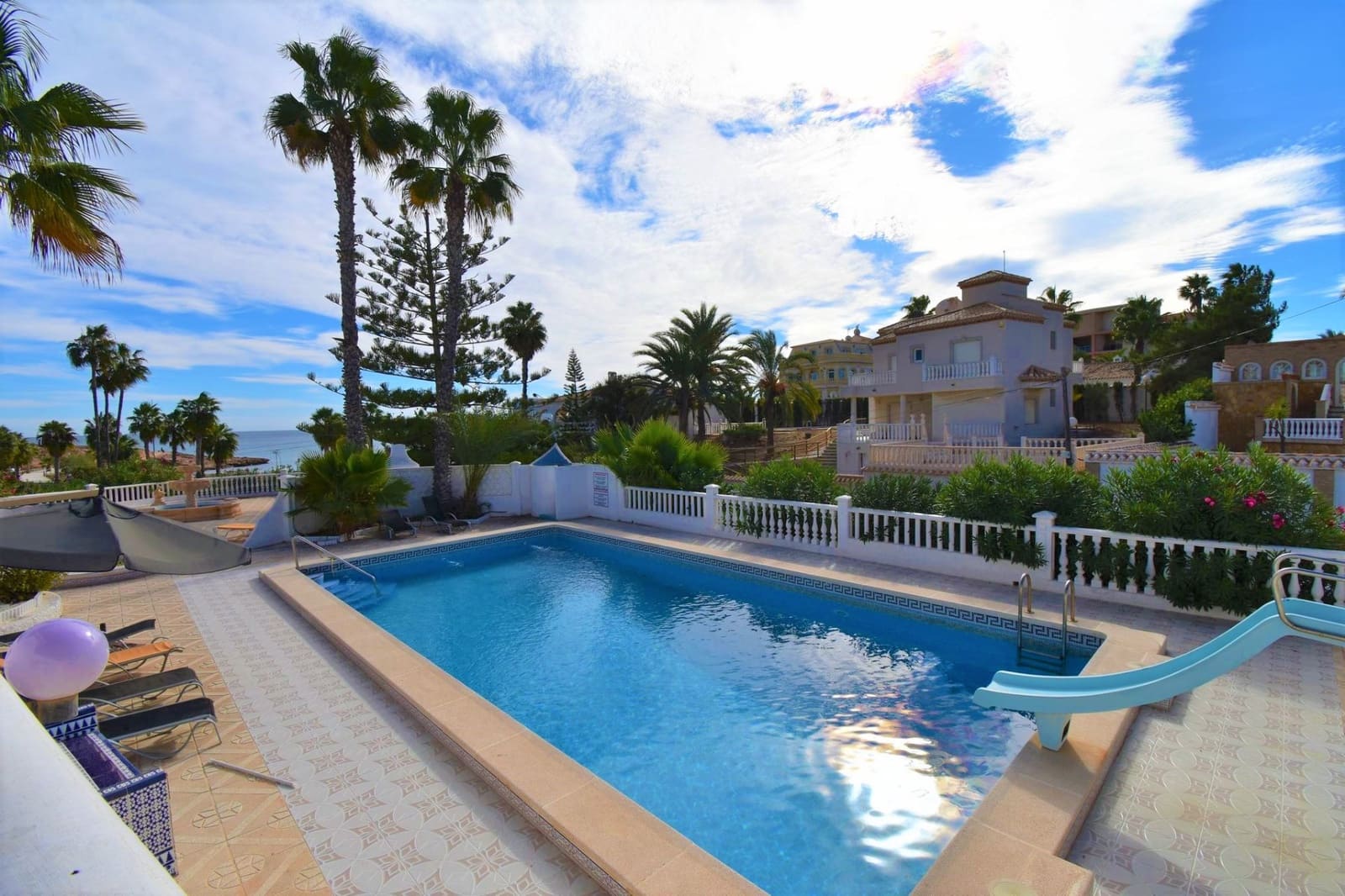 10 bedroom Villa for sale in Playa Flamenca with pool - € 3,000,000 (Ref: 7336671)