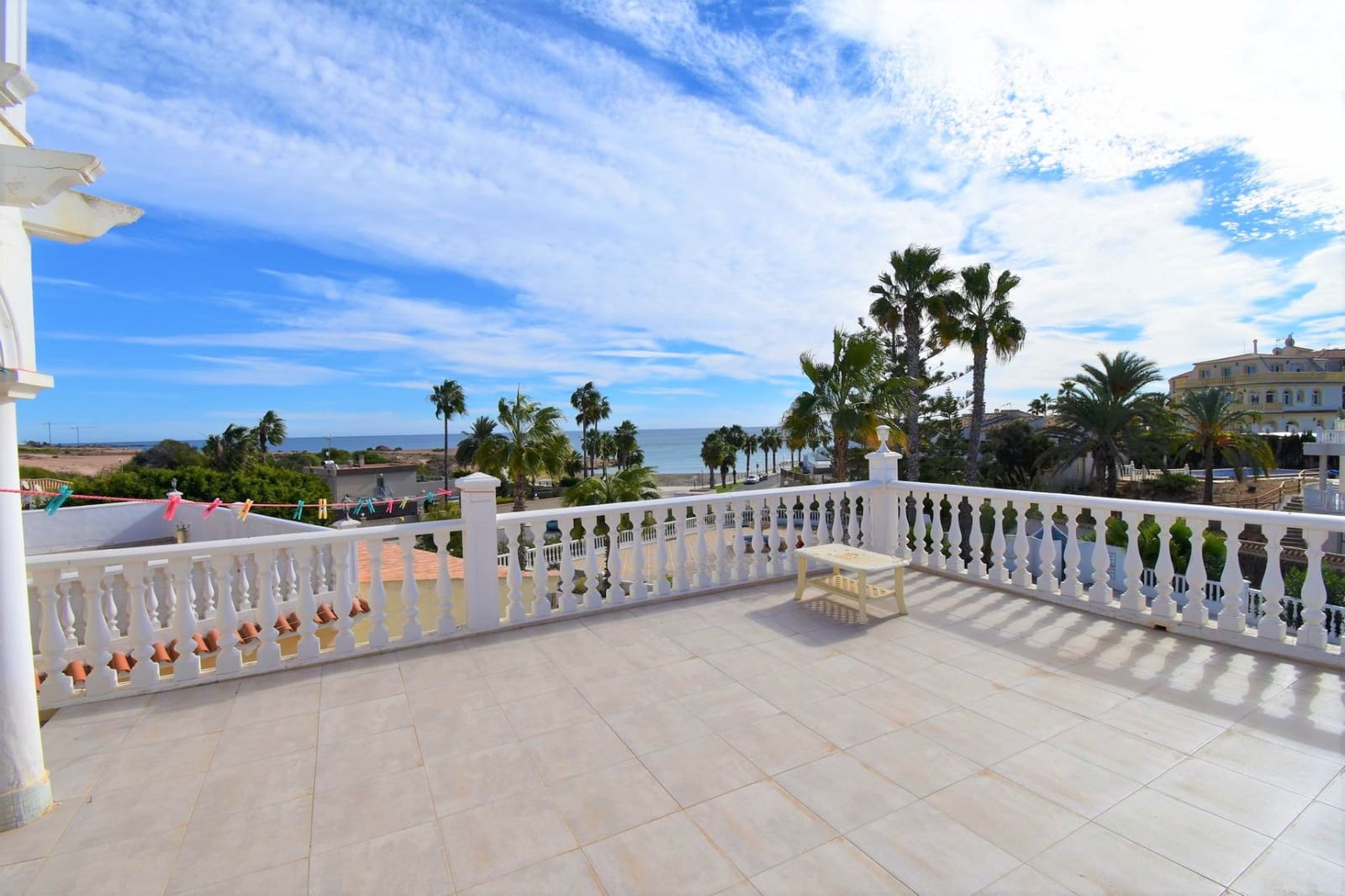 10 bedroom Villa for sale in Playa Flamenca with pool - € 3,000,000 (Ref: 7336671)