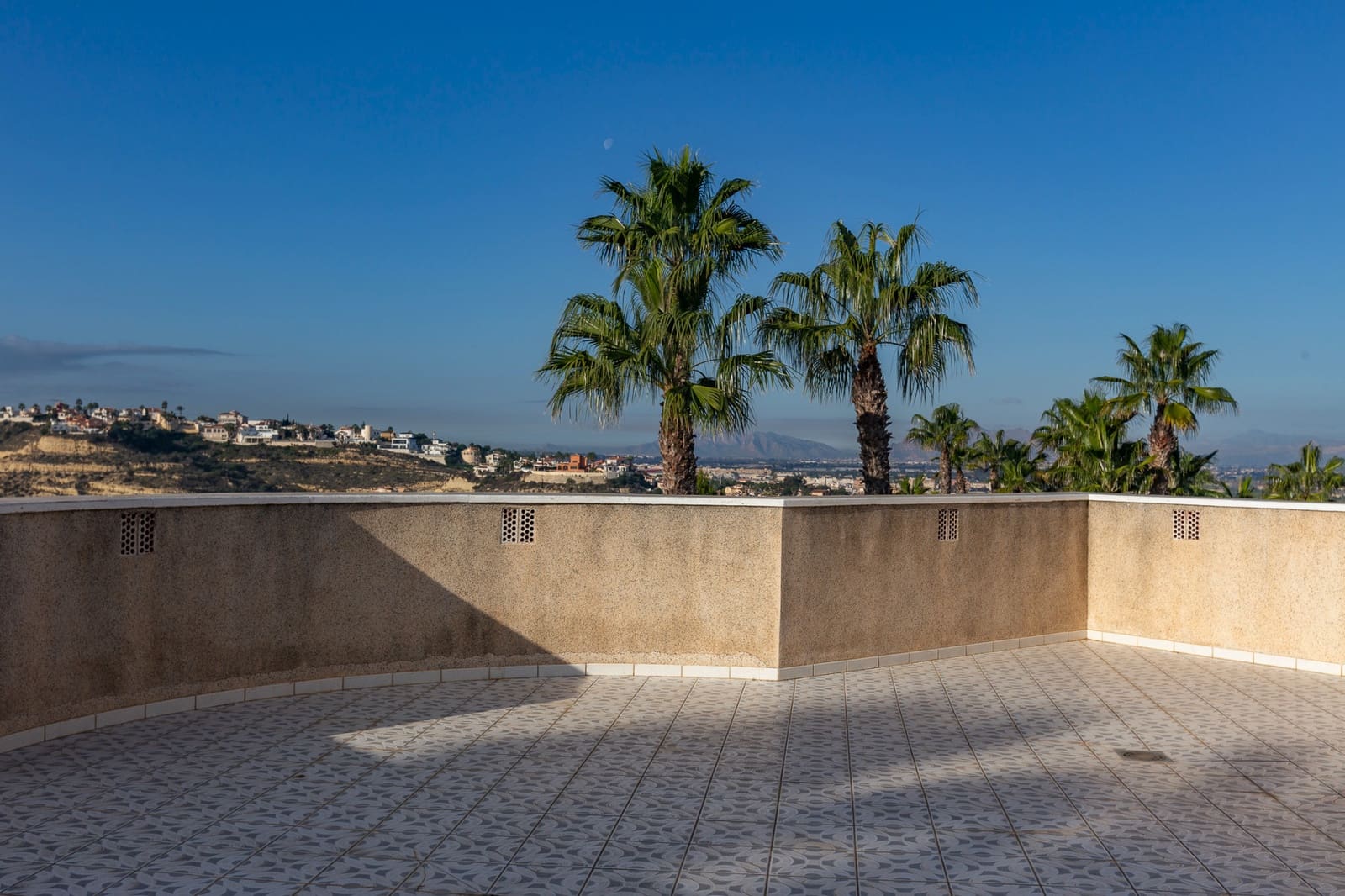 4 Zimmer Villa zu verkaufen in Ciudad Quesada mit Pool - 990.000 € (Ref: 7351435)