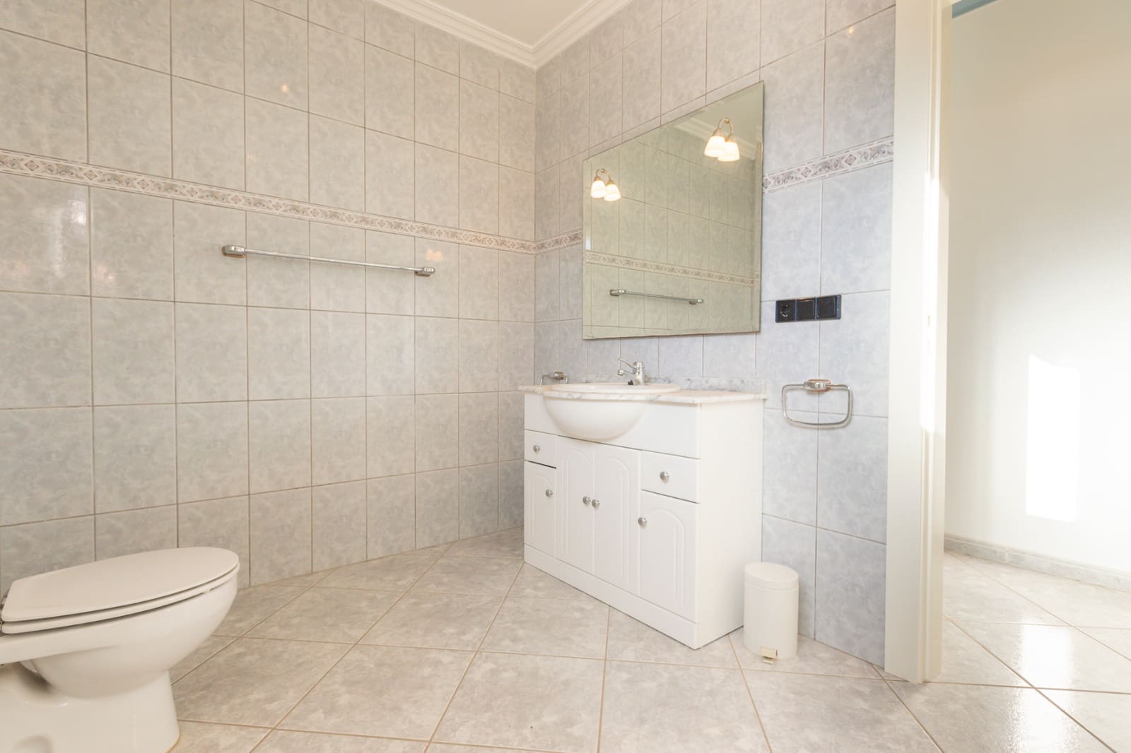 4 Zimmer Villa zu verkaufen in Ciudad Quesada mit Pool - 990.000 € (Ref: 7351435)