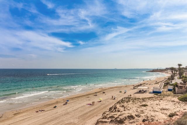 3 quarto Moradia para venda em Mil Palmeras, Pilar de la Horadada com piscina - 539 900 € (Ref: 7367921)