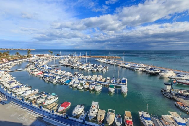 3 quarto Moradia para venda em Las Colinas Golf, Orihuela com garagem - 1 750 000 € (Ref: 7527894)