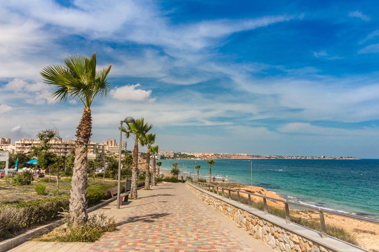 Chalet de 3 habitaciones en Pinar de Campoverde en venta - 575.000 € (Ref: 7583747)