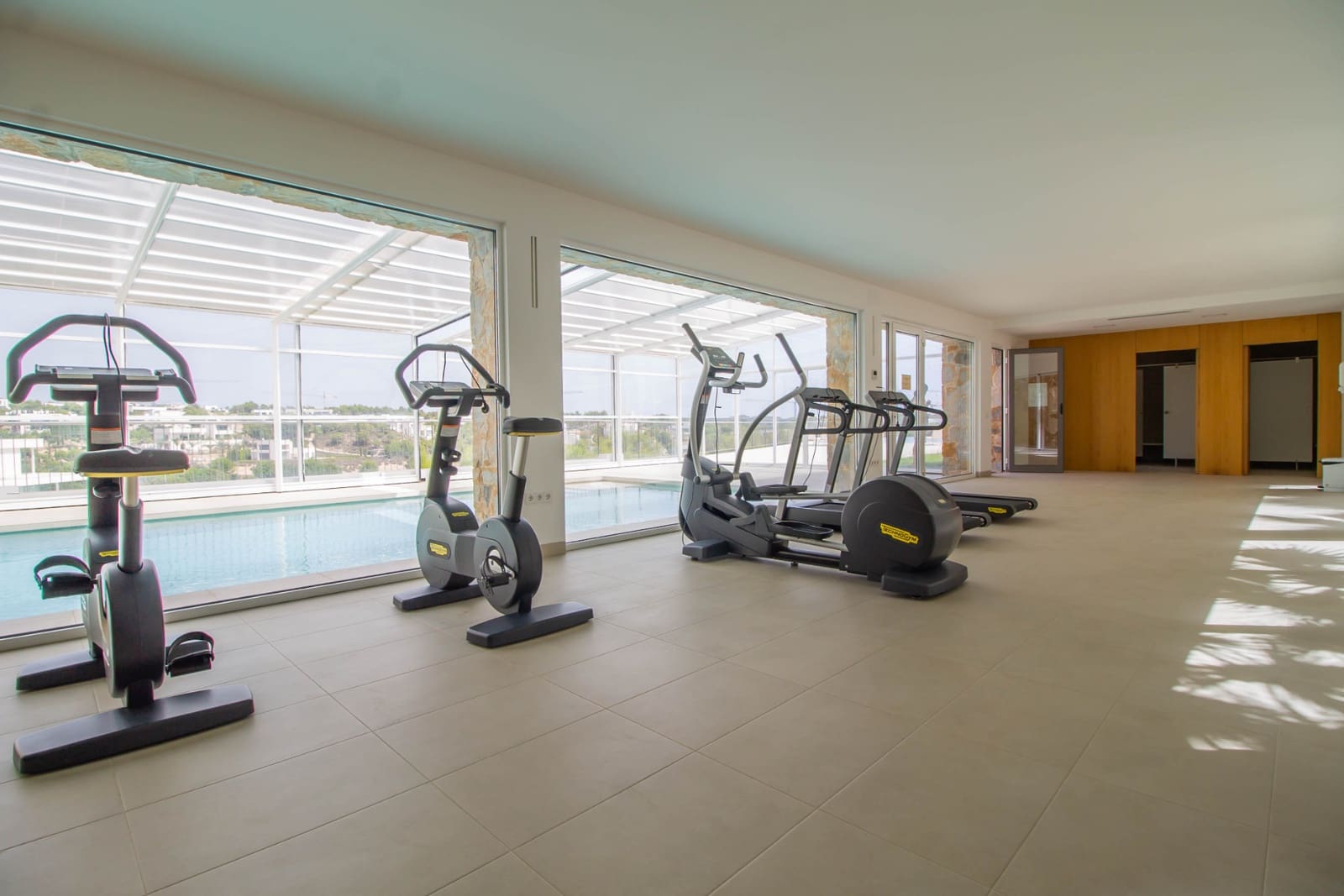 3 quarto Apartamento para venda em Las Colinas Golf com piscina garagem - 895 000 € (Ref: 7821683)