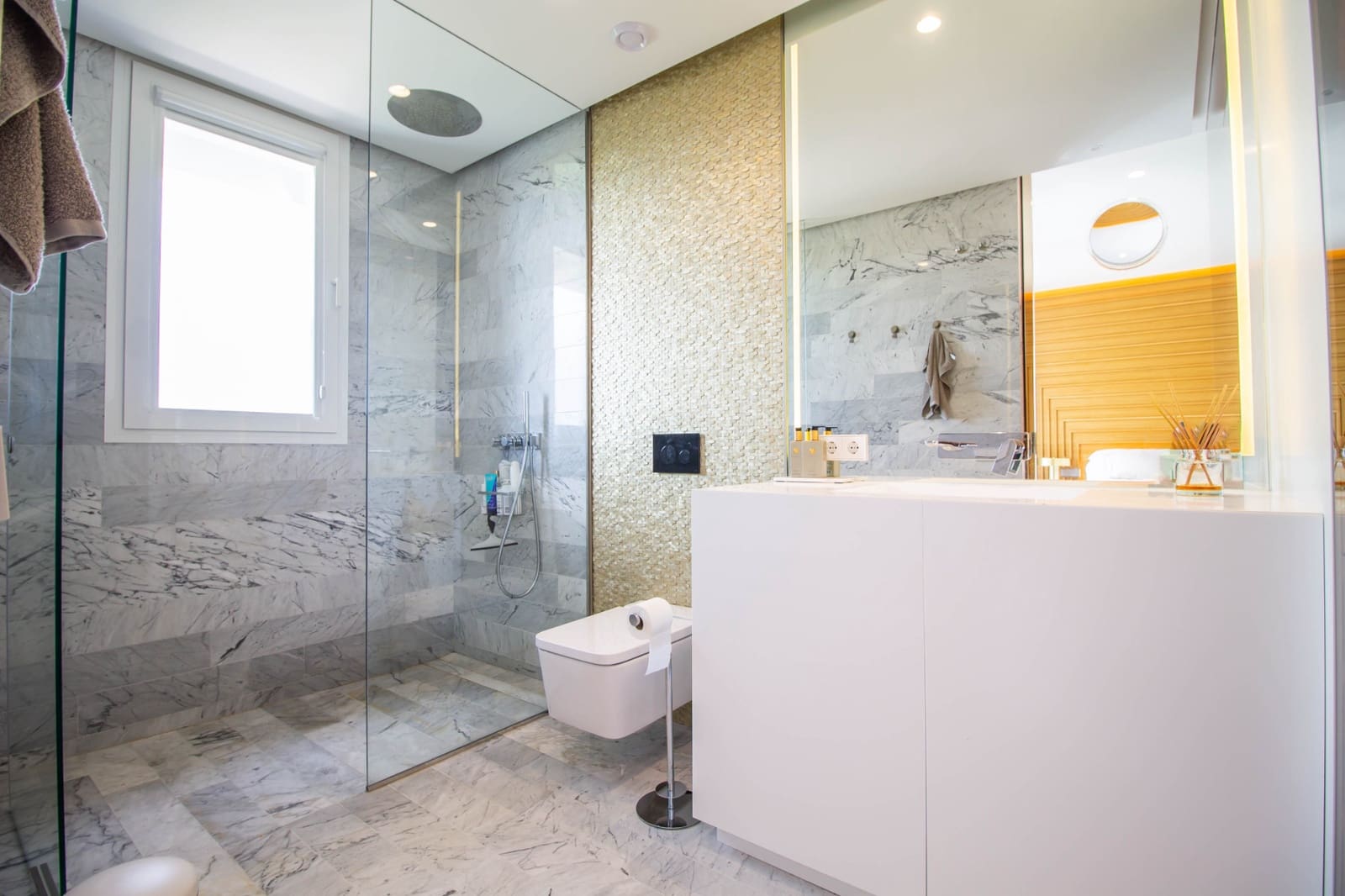 3 quarto Apartamento para venda em Las Colinas Golf com piscina garagem - 895 000 € (Ref: 7821683)