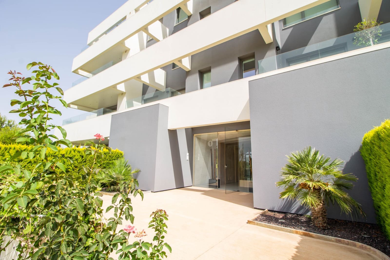3 quarto Apartamento para venda em Las Colinas Golf com piscina garagem - 895 000 € (Ref: 7821683)