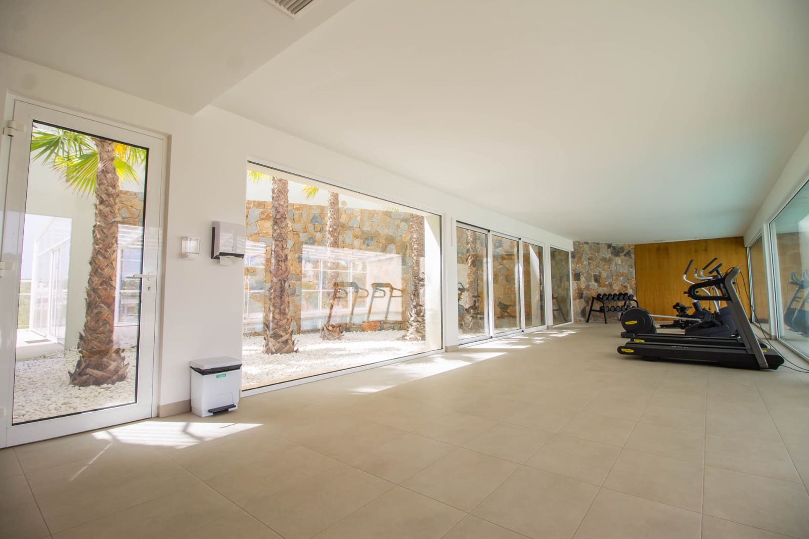 3 quarto Apartamento para venda em Las Colinas Golf com piscina garagem - 895 000 € (Ref: 7821683)