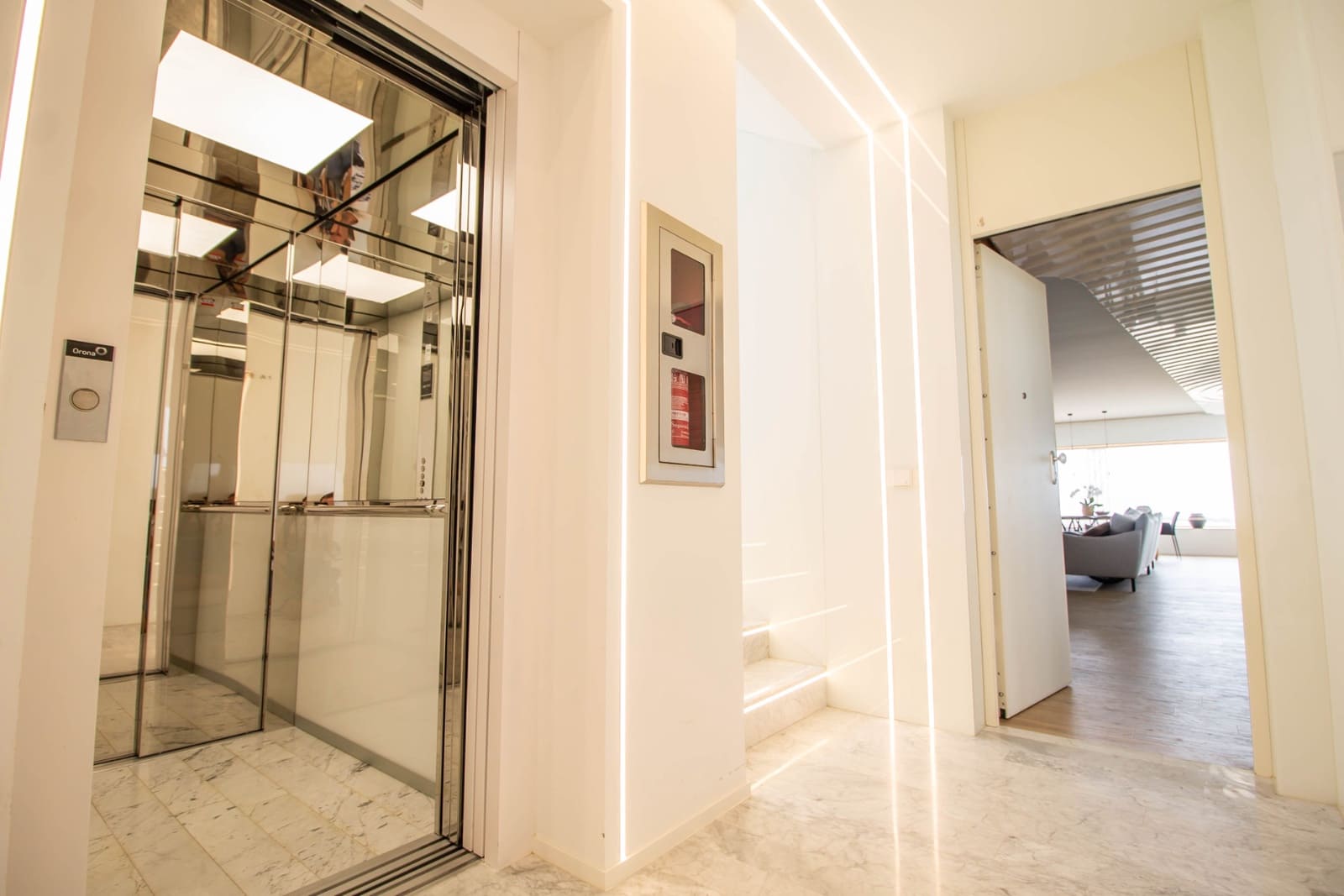 3 quarto Apartamento para venda em Las Colinas Golf com piscina garagem - 895 000 € (Ref: 7821683)