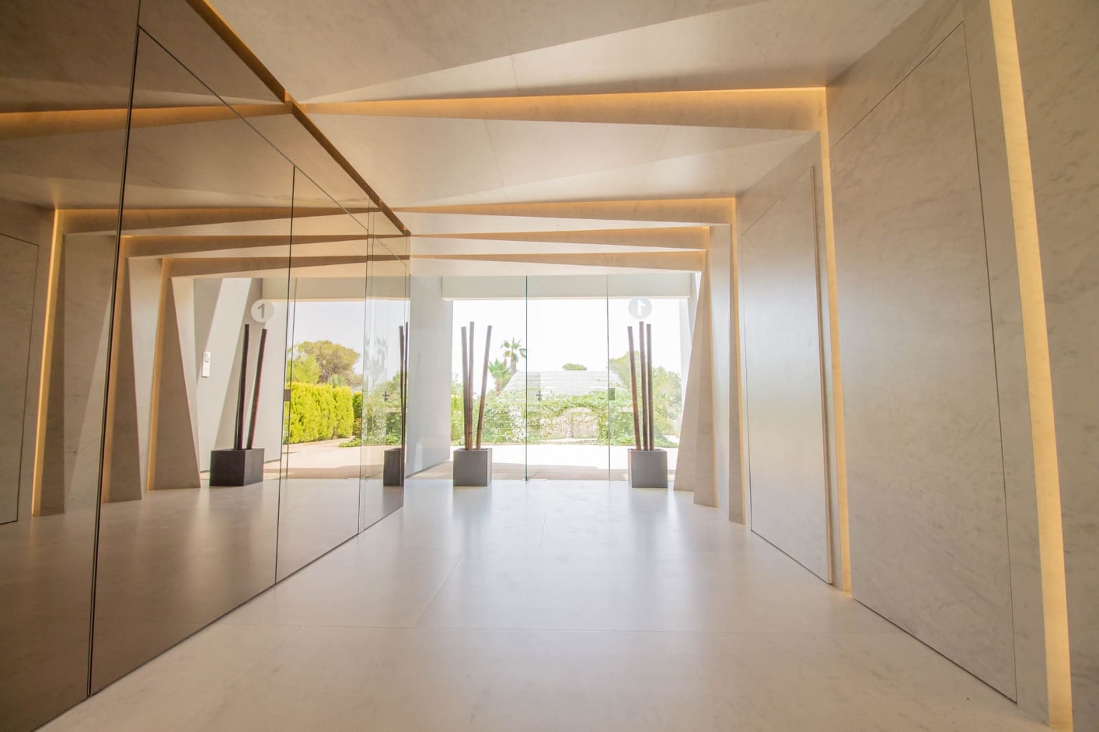 3 quarto Apartamento para venda em Las Colinas Golf com piscina garagem - 895 000 € (Ref: 7821683)