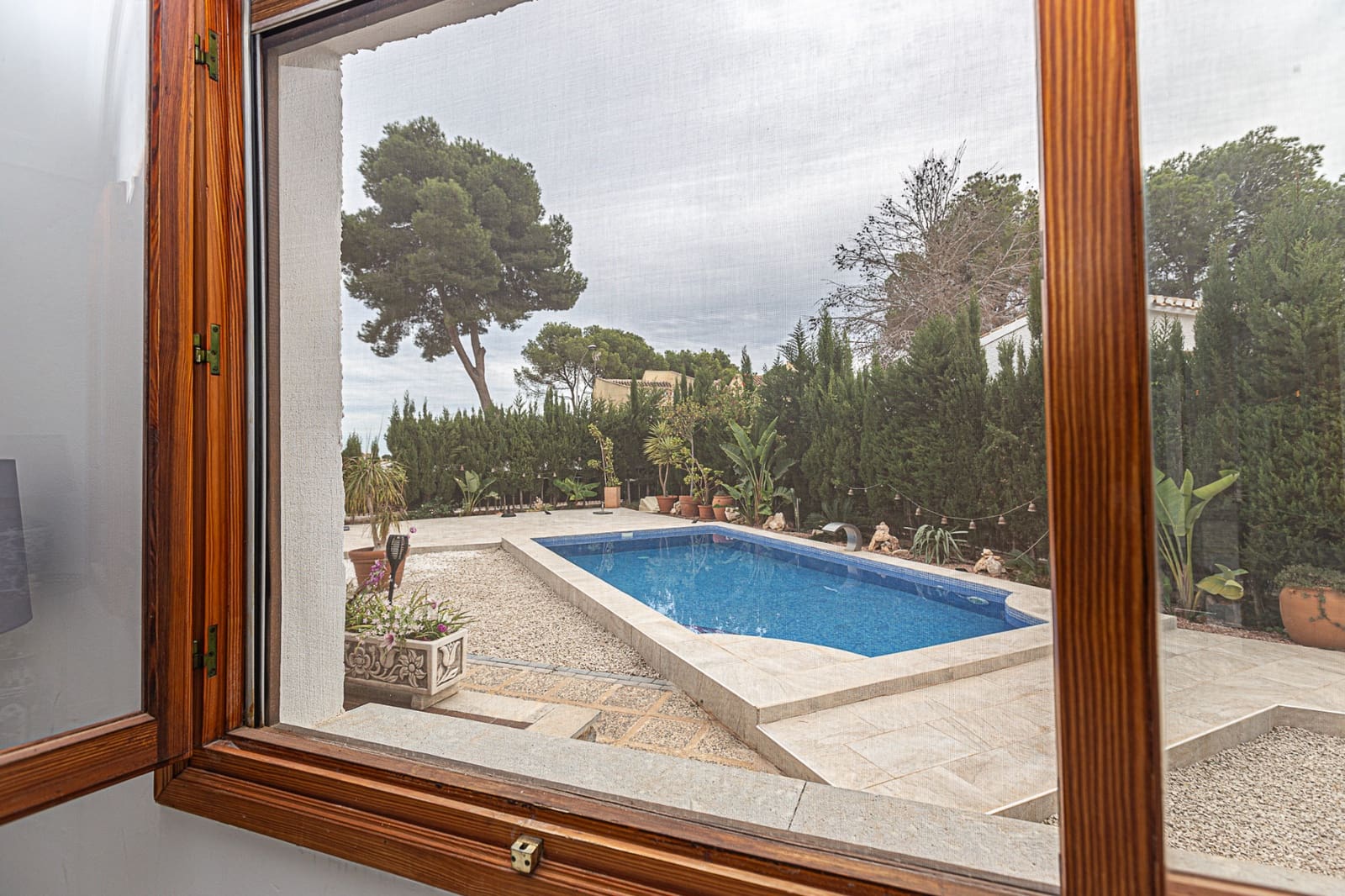 4 Zimmer Villa zu verkaufen in Campoamor mit Pool - 690.000 € (Ref: 7883320)