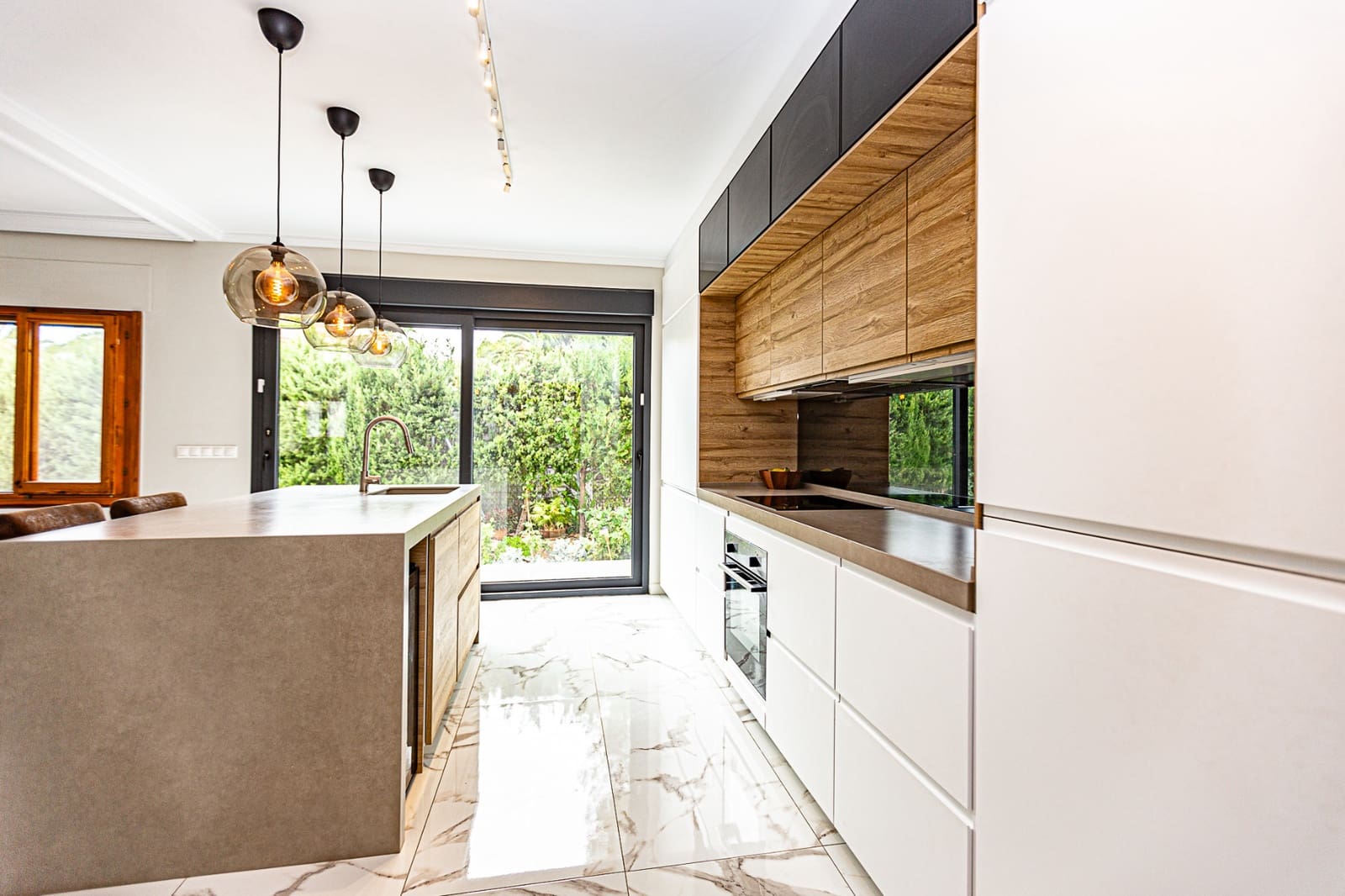 4 Zimmer Villa zu verkaufen in Campoamor mit Pool - 690.000 € (Ref: 7883320)