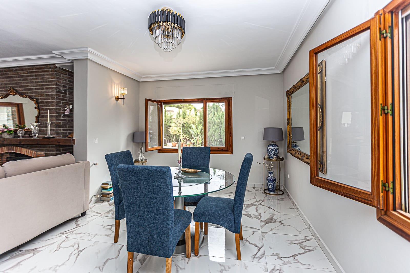 4 Zimmer Villa zu verkaufen in Campoamor mit Pool - 690.000 € (Ref: 7883320)