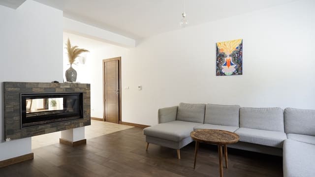 4 makuuhuone Huvila myytävänä paikassa Ciudad Quesada, Rojales mukana uima-altaan - 610 000 € (Ref: 7968711)