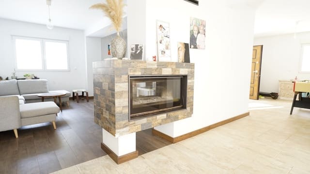 4 makuuhuone Huvila myytävänä paikassa Ciudad Quesada, Rojales mukana uima-altaan - 610 000 € (Ref: 7968711)