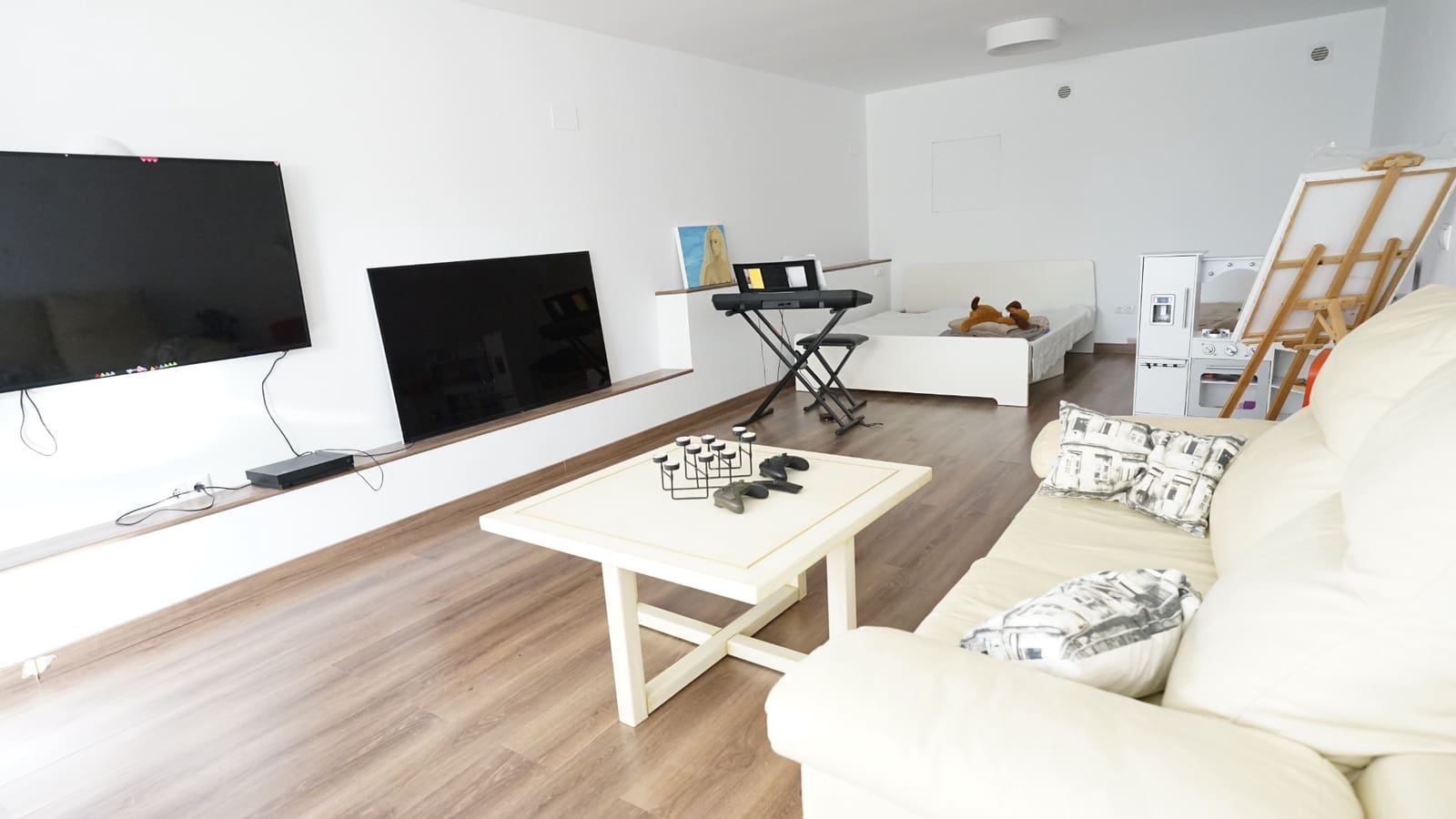 4 makuuhuone Huvila myytävänä paikassa Ciudad Quesada mukana uima-altaan - 610 000 € (Ref: 7968711)