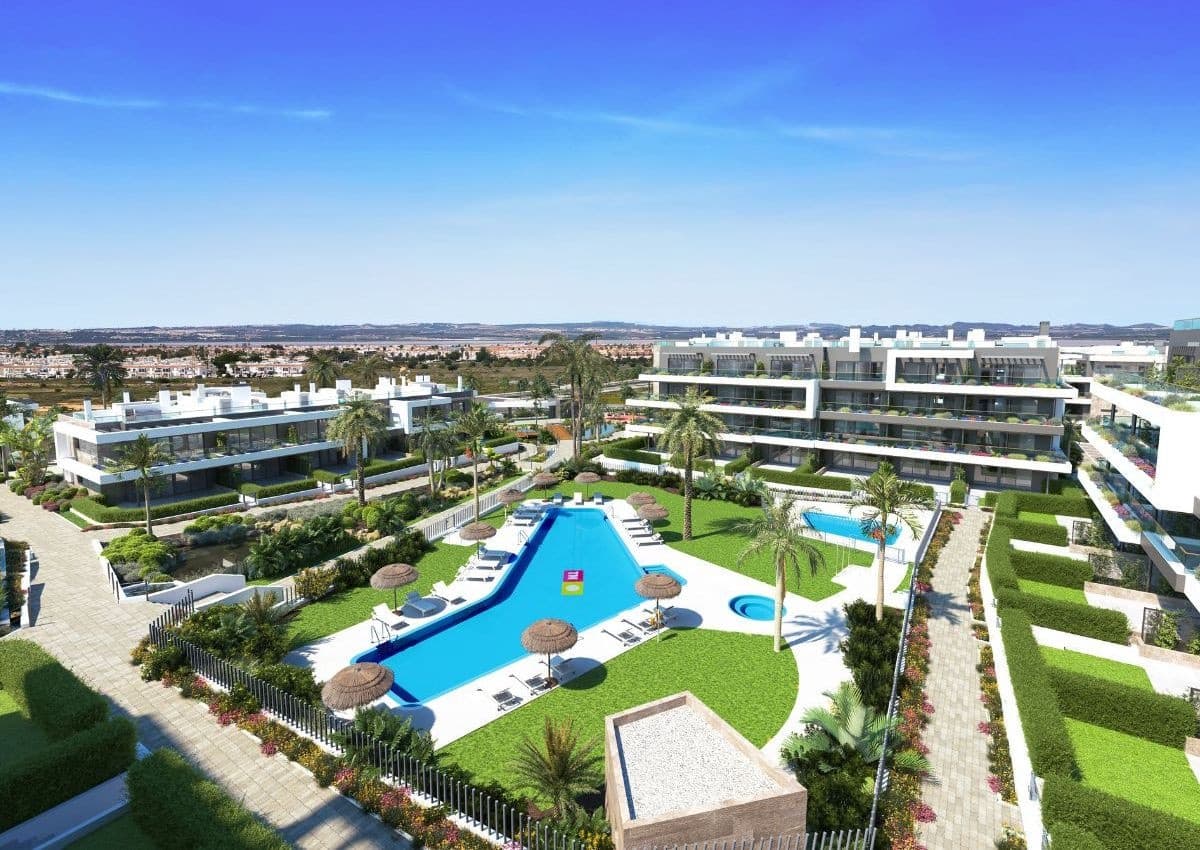 2 Zimmer Apartment zu verkaufen in Torrevieja mit Pool - 335.000 € (Ref: 7976548)