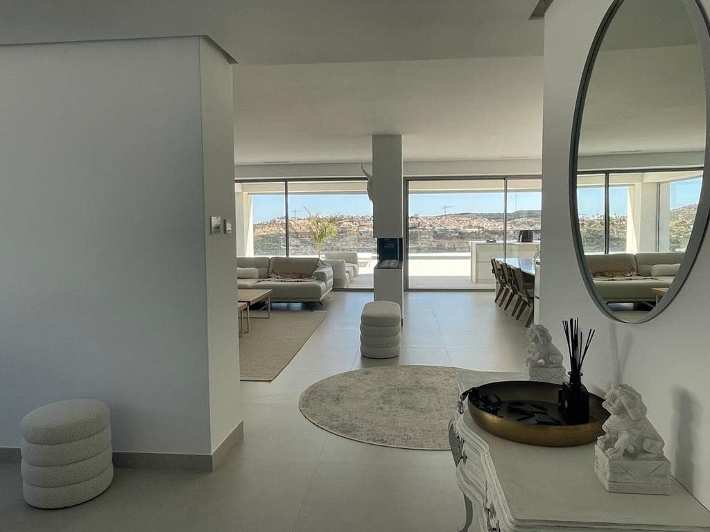 4 Zimmer Villa zu verkaufen in Ciudad Quesada mit Pool Garage - 1.799.000 € (Ref: 8005664)