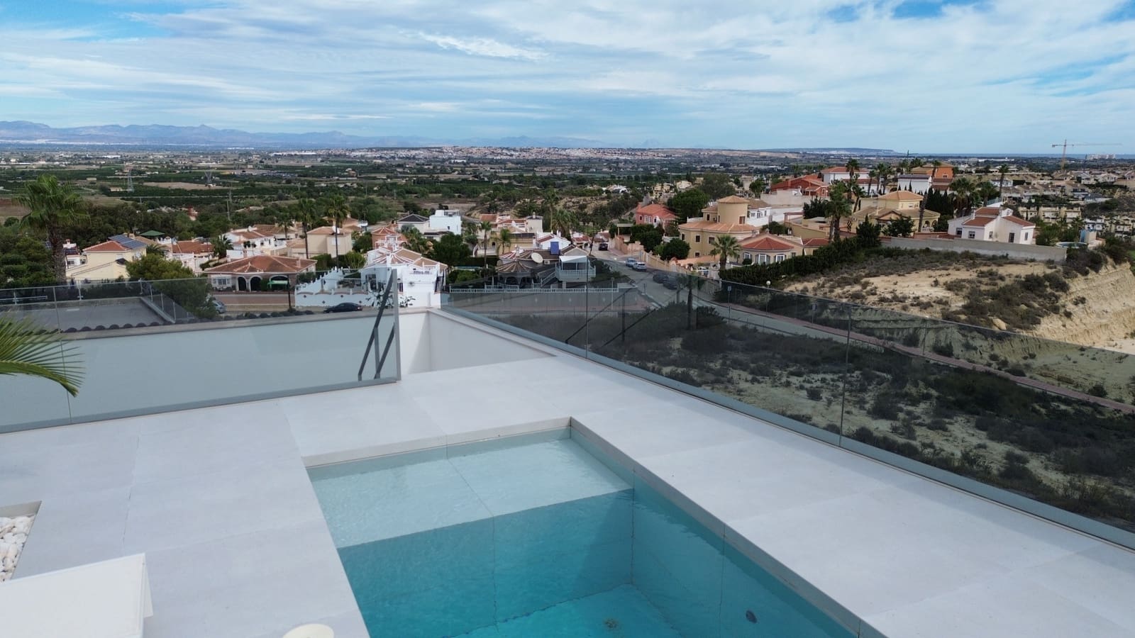 4 Zimmer Villa zu verkaufen in Ciudad Quesada mit Pool Garage - 1.799.000 € (Ref: 8005664)