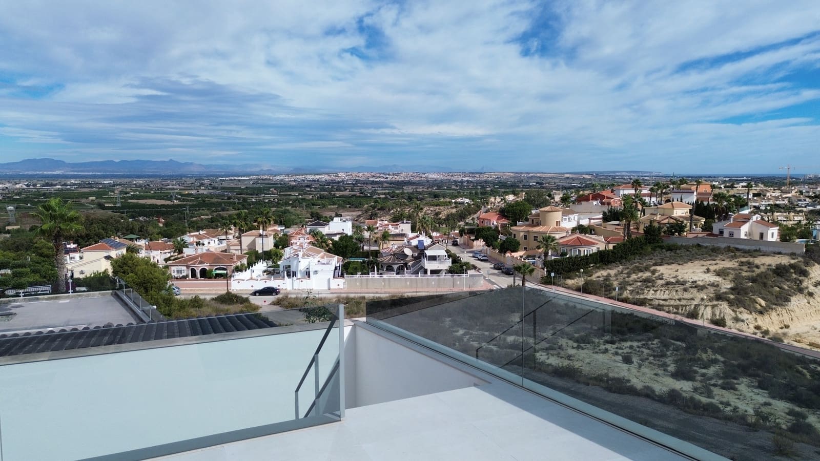 4 Zimmer Villa zu verkaufen in Ciudad Quesada mit Pool Garage - 1.799.000 € (Ref: 8005664)