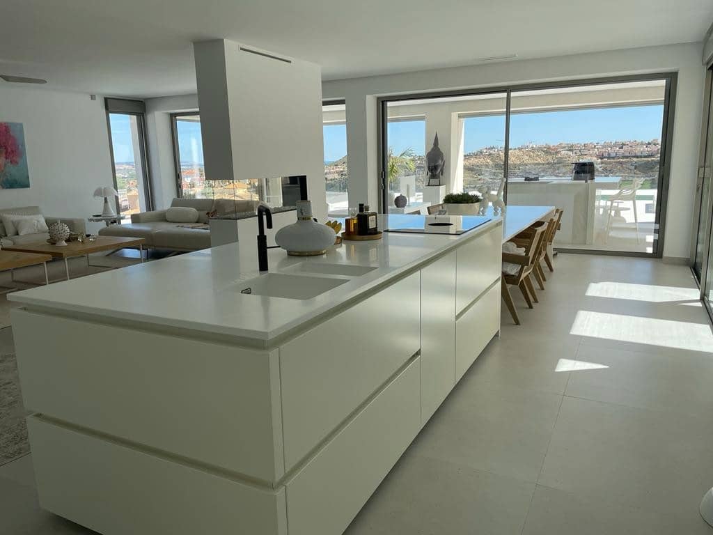 4 Zimmer Villa zu verkaufen in Ciudad Quesada mit Pool Garage - 1.799.000 € (Ref: 8005664)