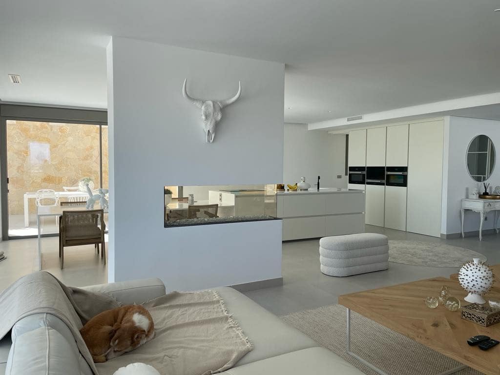 4 Zimmer Villa zu verkaufen in Ciudad Quesada mit Pool Garage - 1.799.000 € (Ref: 8005664)