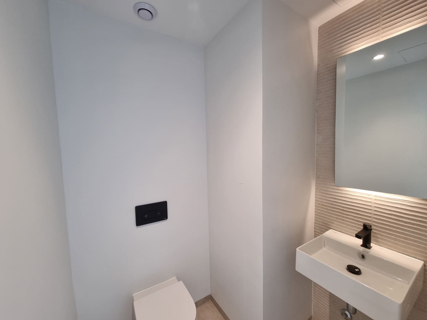 4 soveværelse Penthouse til salg i Las Colinas Golf med swimmingpool - € 1.499.000 (Ref: 8005666)