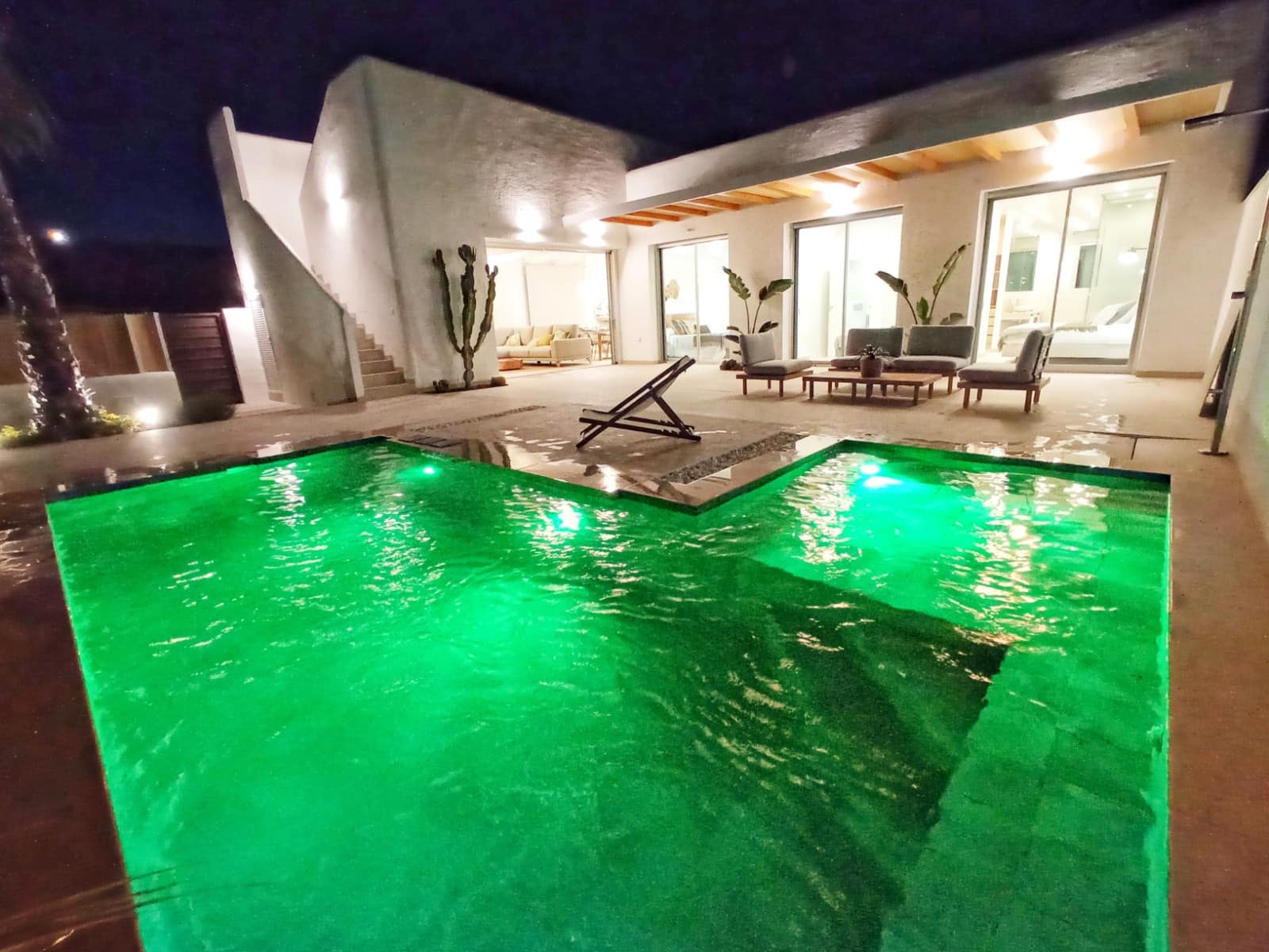 Chalet de 3 habitaciones en Benijófar en venta con piscina - 529.900 € (Ref: 8020049)